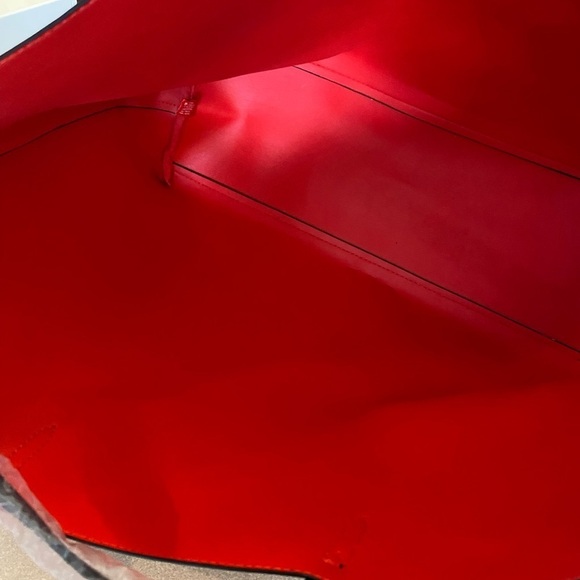 NWOT Victoria's Secret 2019 Limited Edition Rose on Black Tote - Picture 5 of 8